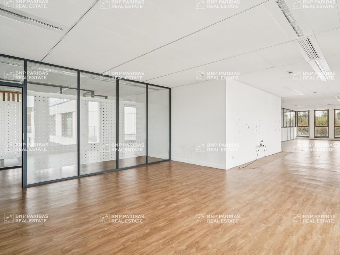 Location Bureaux 1725 m² divisibles 92290 Chatenay malabry