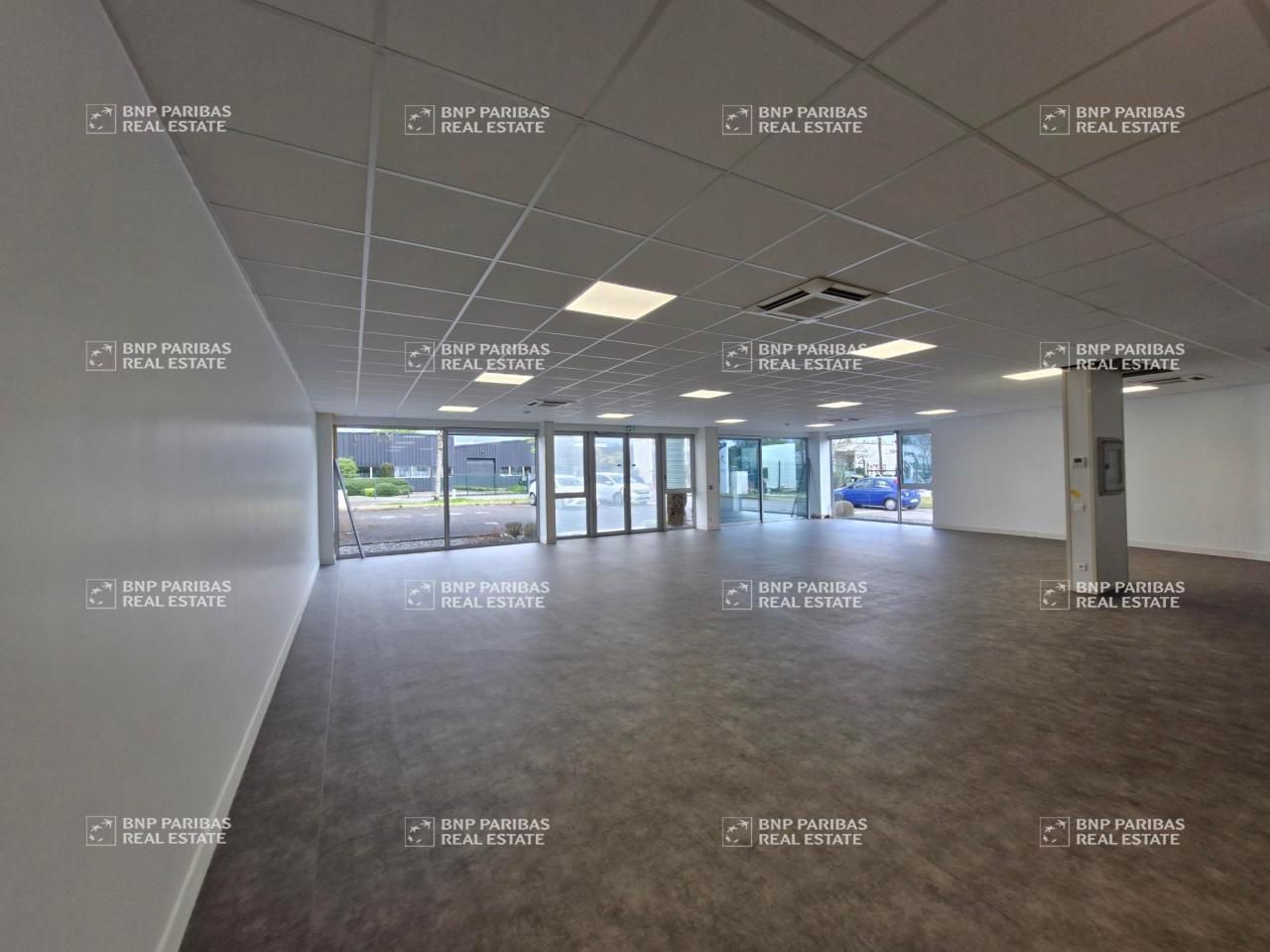 Location Bureaux 385 m² non divisibles 45100 Orléans