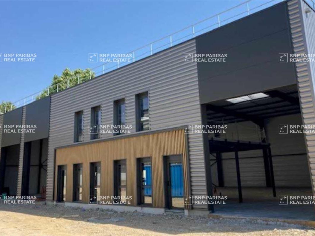 Location Activité 272 m² non divisibles 69200 Vénissieux