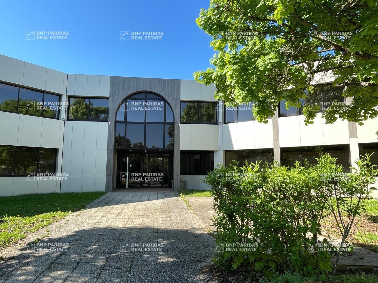 Vente Bureaux 1800 m² divisibles 57070 Metz