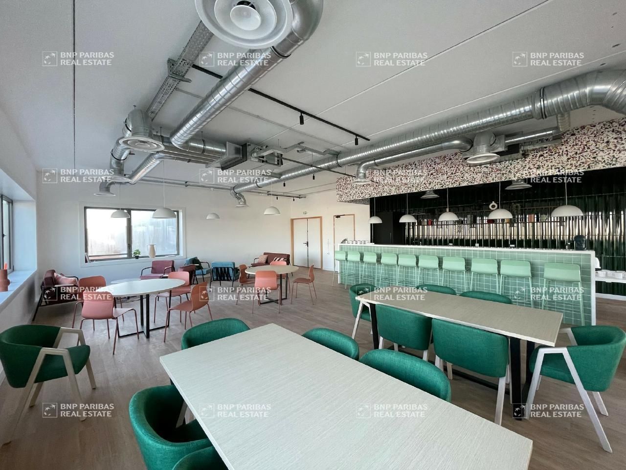 390 m² pour ce bureaux en location à Villeneuve-d'ascq