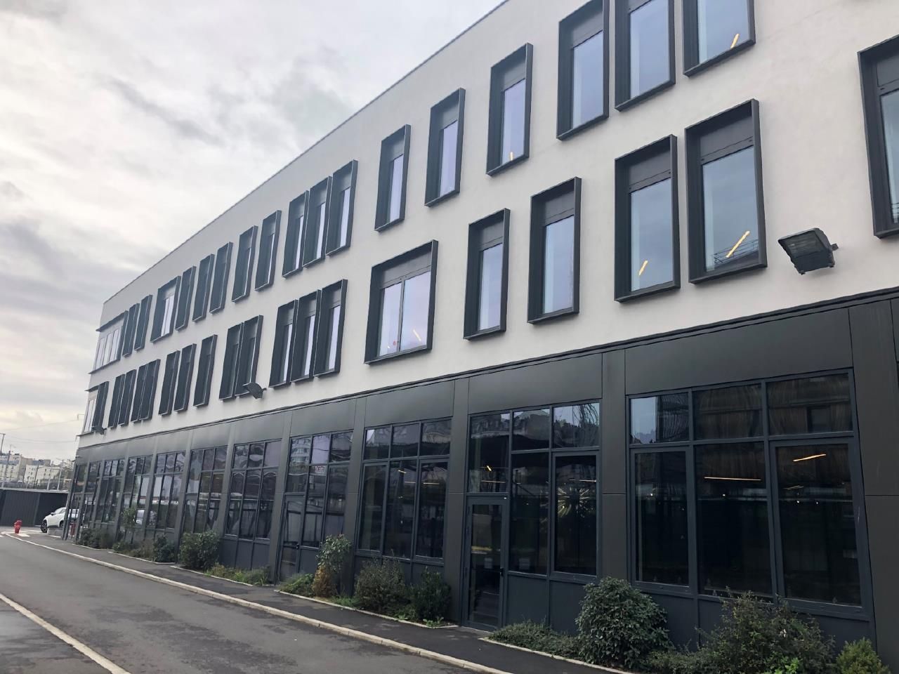 Location Bureaux 2833 m² non divisibles 75018 Paris