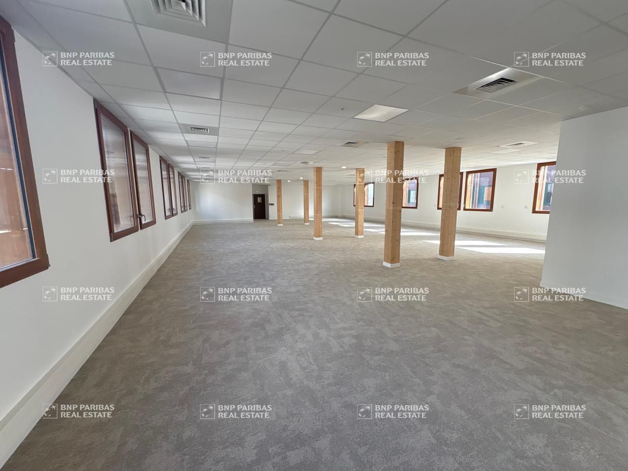 Location Bureaux 551 m² divisibles 44200 Nantes