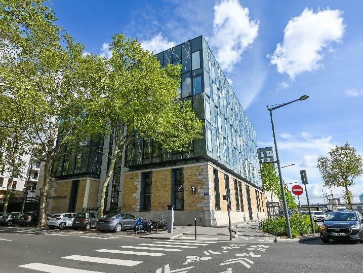 1127 m² pour ce bureaux en location à Lyon