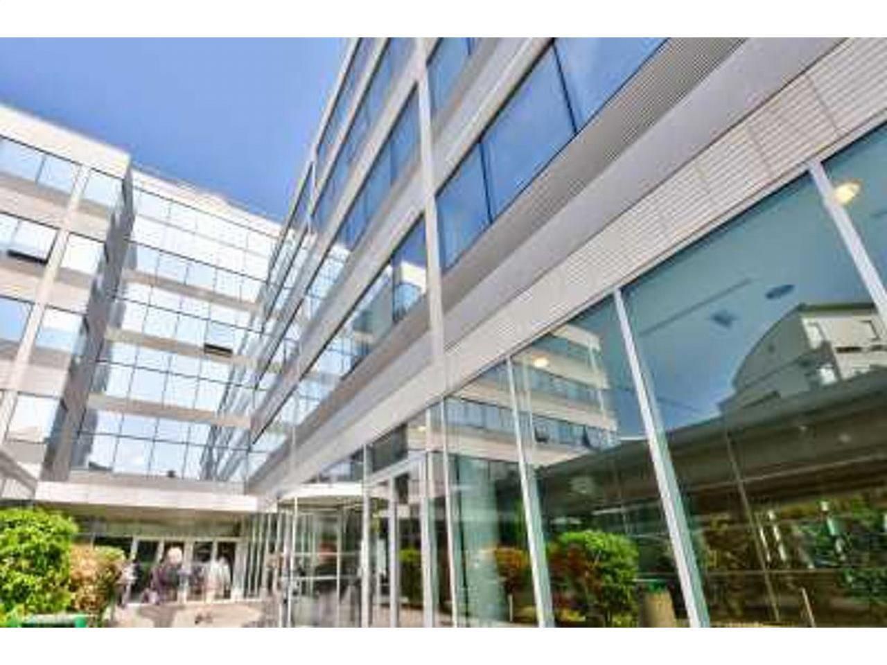 Location Bureaux 2312 m² divisibles 78180 Montigny le bretonneux