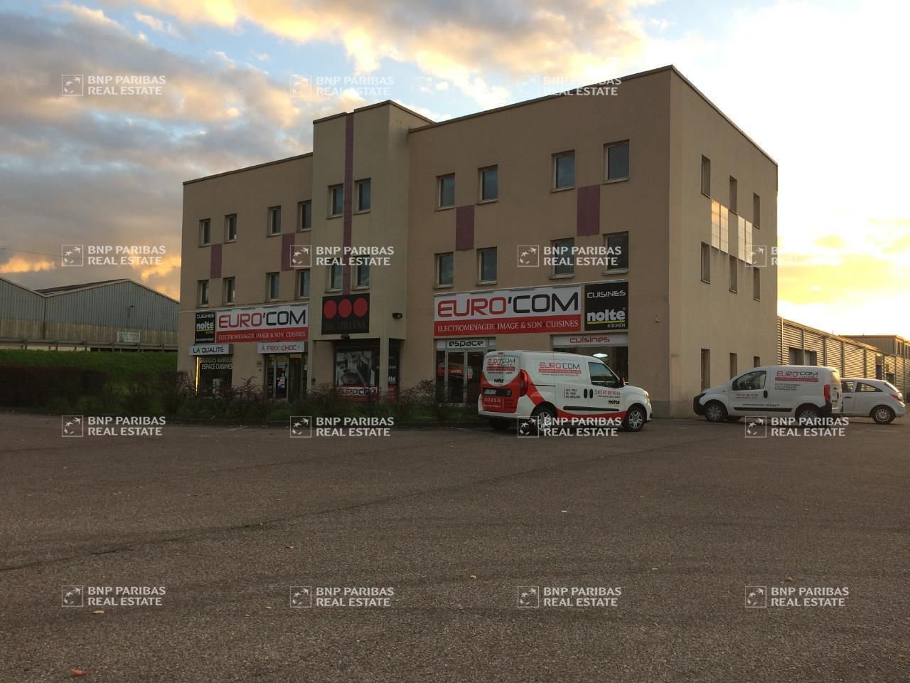 Location Bureaux 429 m² divisibles 57140 Woippy