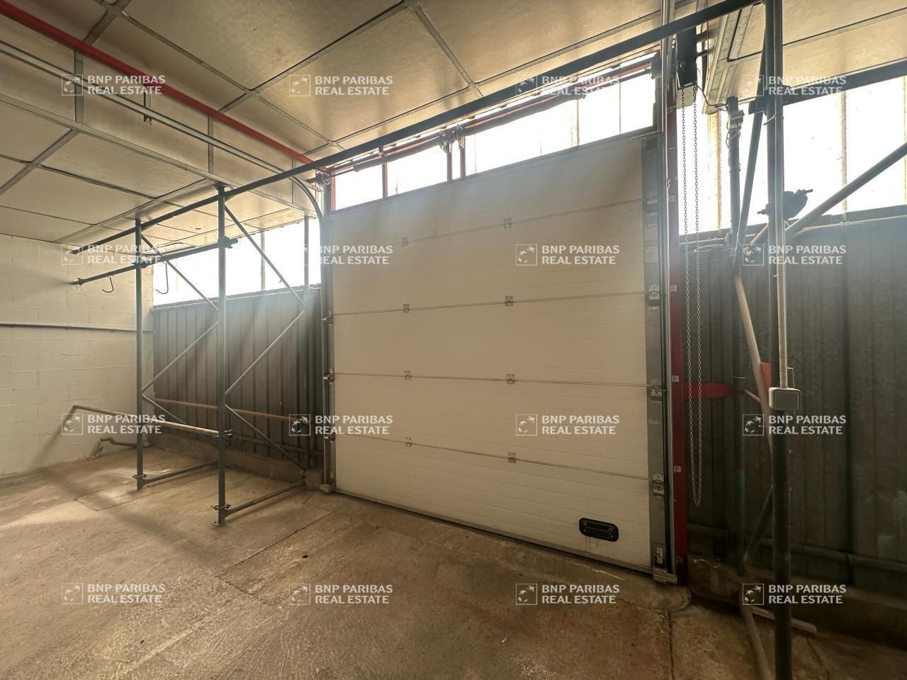 160 m² pour ce activité en location à Saint-avertin