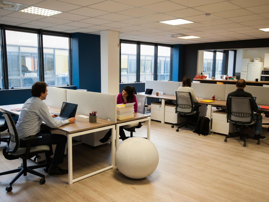 Location Bureaux 400 m² non divisibles 92170 Vanves