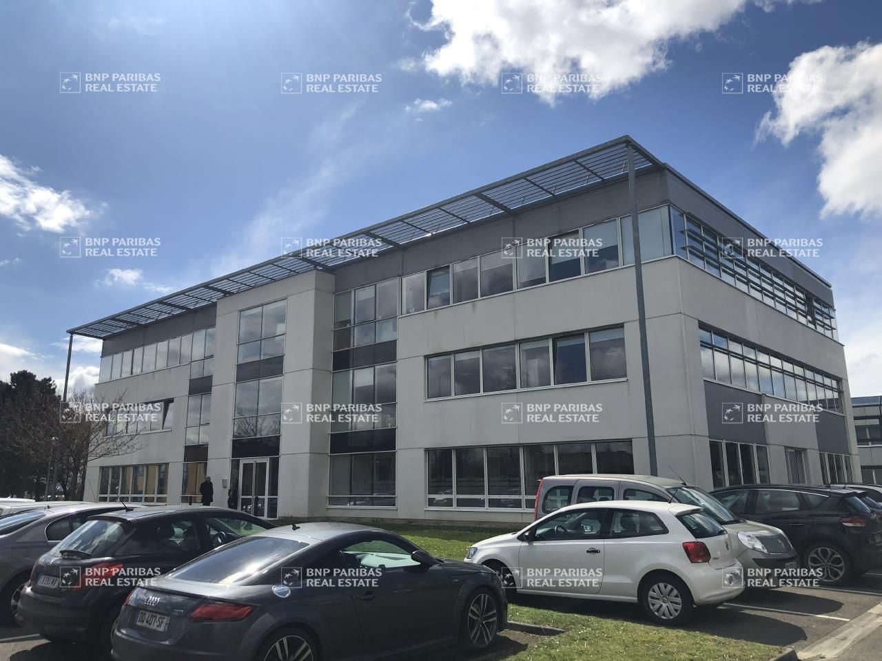 Location Bureaux 146.5 m² non divisibles 76130 Mont saint aignan