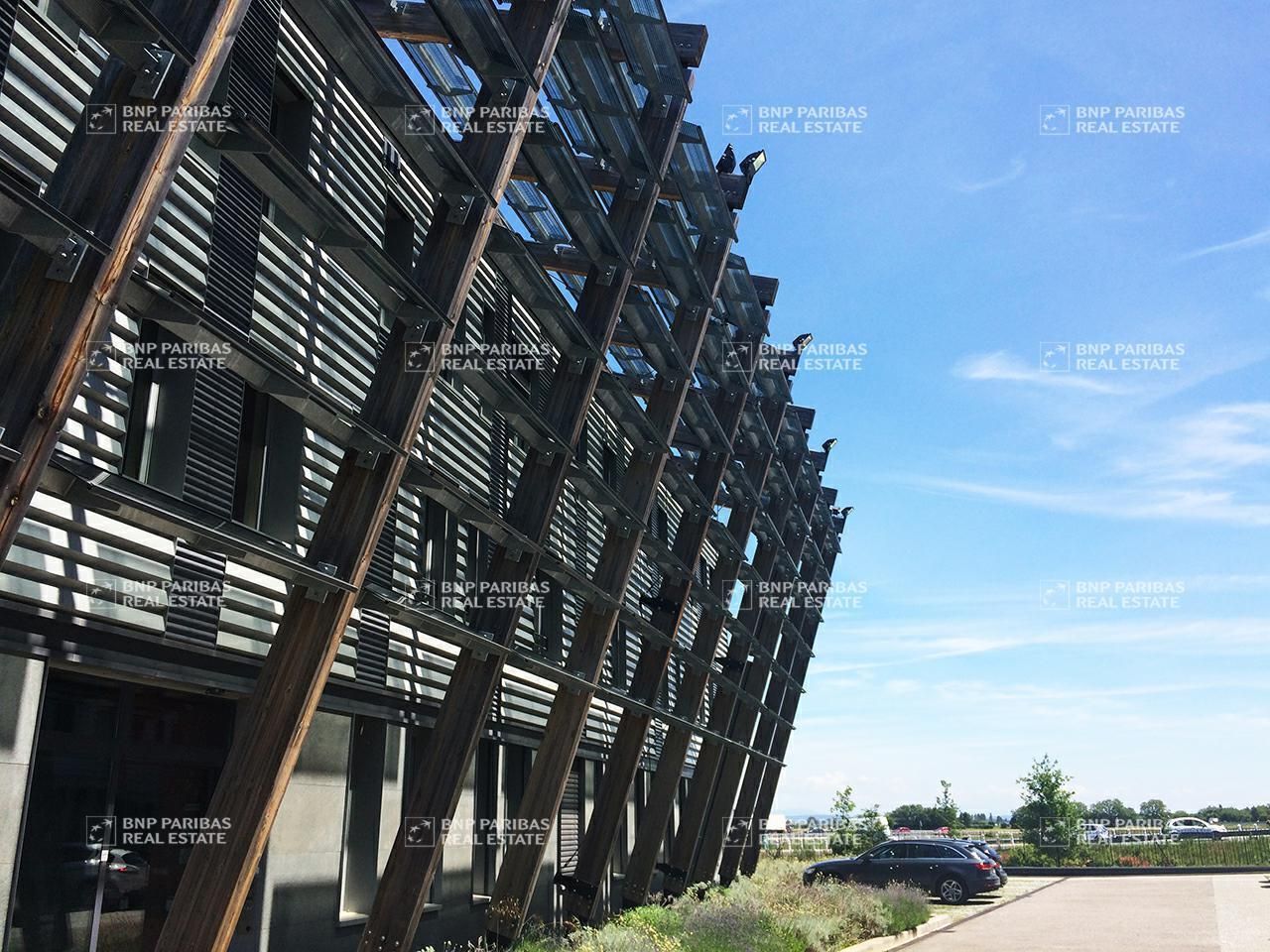 Location Bureaux 872 m² divisibles 69330 Jonage