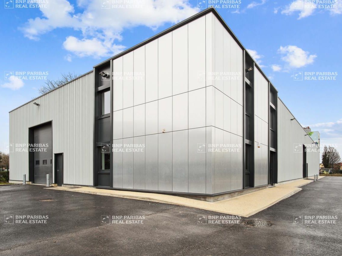 Location Activité 1279.9 m² non divisibles 77360 Vaires-sur-marne