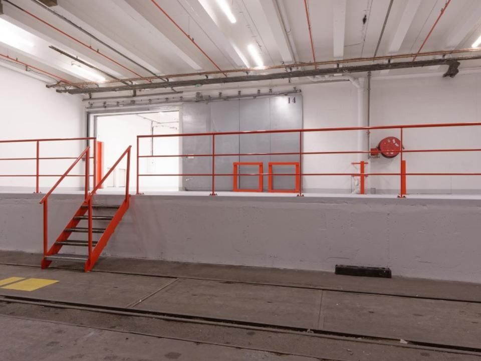 50134 m² pour cetentrepôts classe a en location à Paris