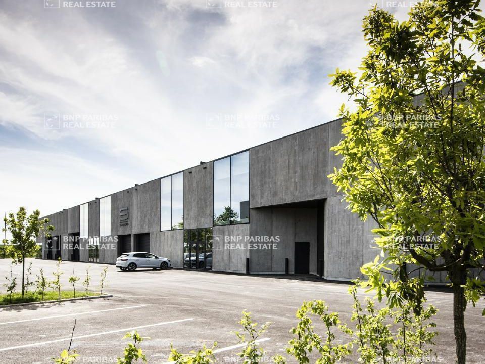 Location Activité 655 m² non divisibles 59120 Loos