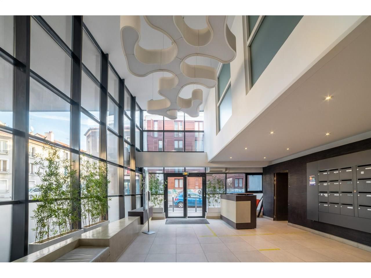 216 m² pour ce bureaux en location à Montreuil