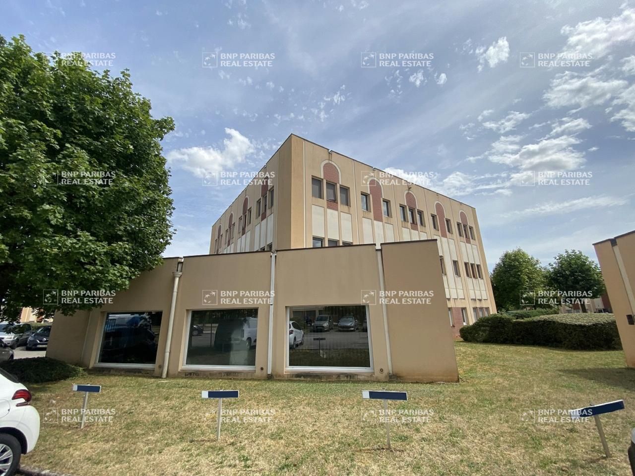 190 m² pour ce bureaux en location à Dijon