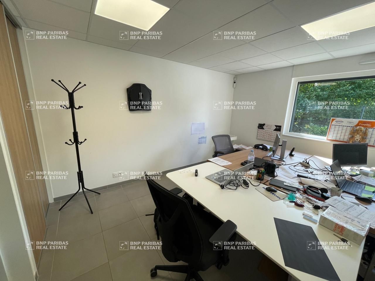 280 m² pour ce activité en location à Saint-erblon