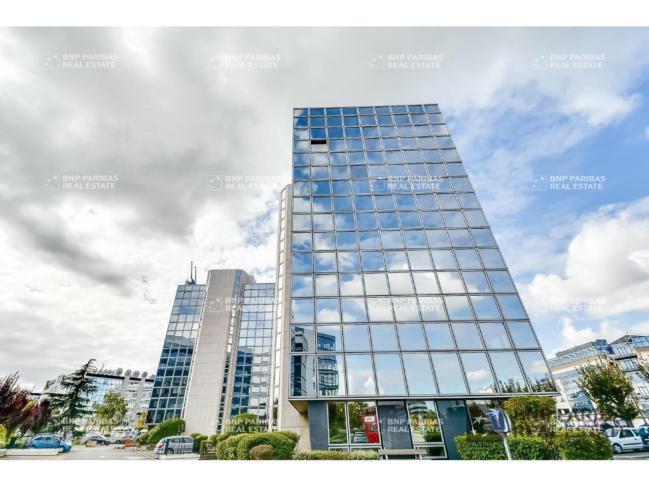 4058 m² pour ce bureaux en location à Velizy villacoublay
