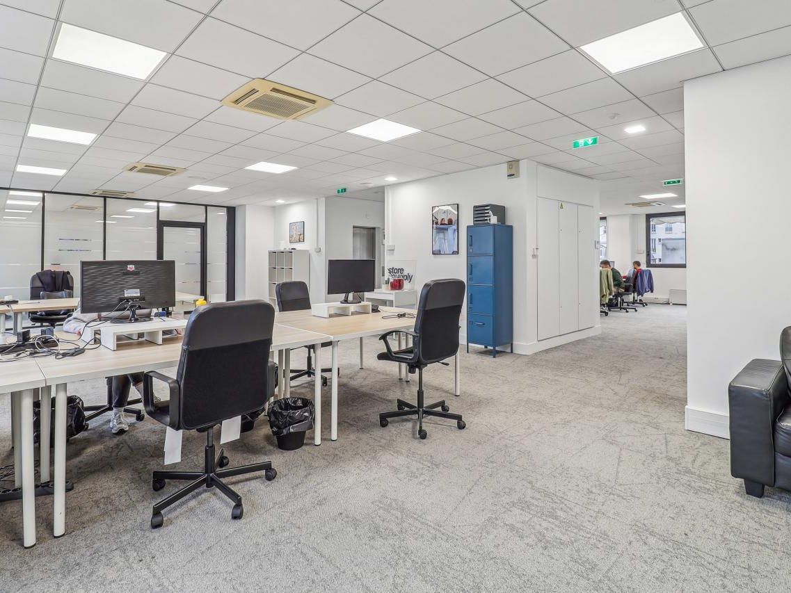 Location Bureaux 222.86 m² non divisibles 92300 Levallois perret