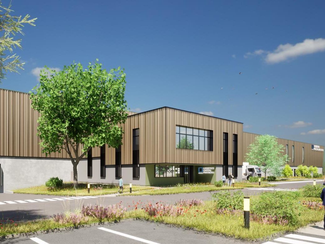 31433 m² pour cetentrepôts classe a en location à Amilly