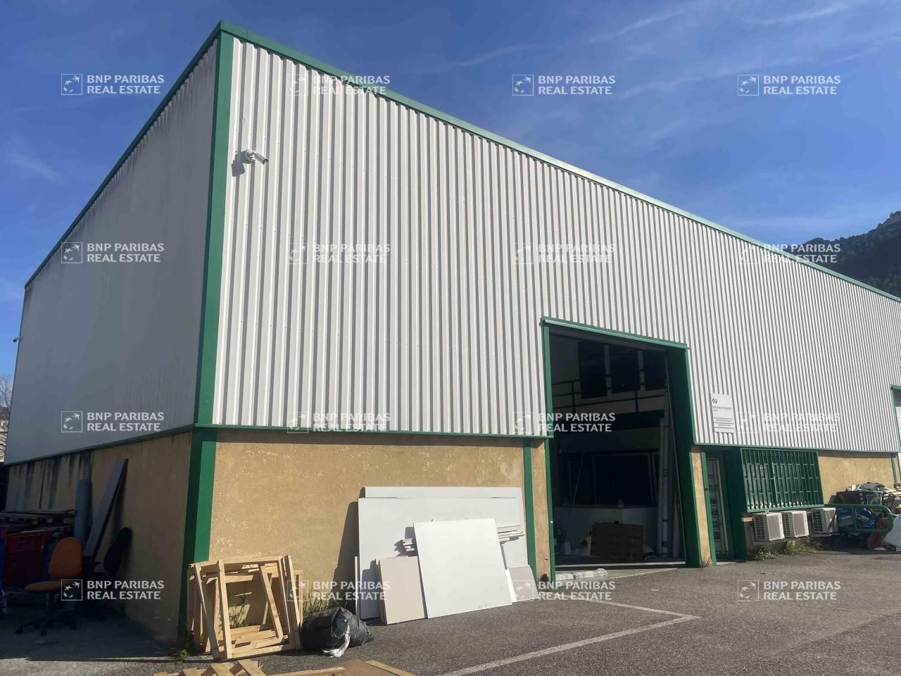 Location Activité 270 m² non divisibles 13420 Gémenos