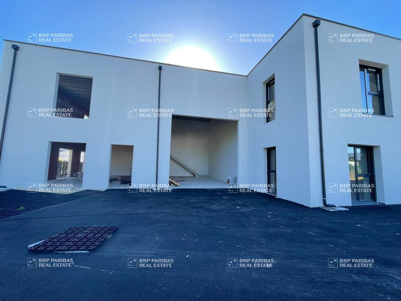 600 m² pour ce activité en vente à Saint-étienne-du-rouvray