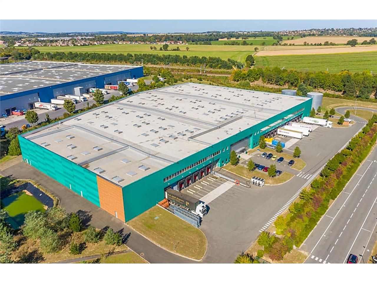 A 32 kms de Paris, CBRE vous propose à la locatio