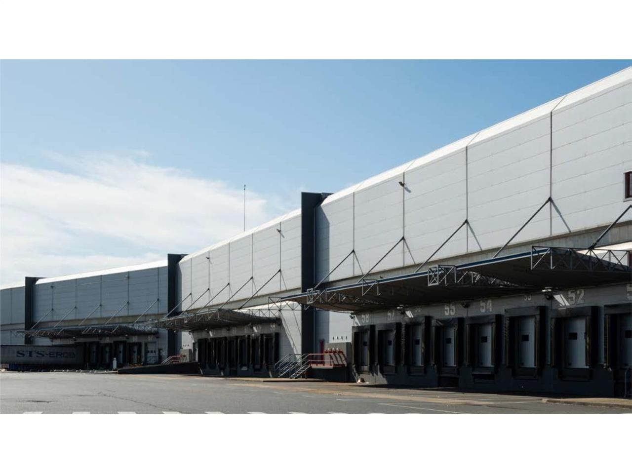 Situé au nord de Metz, le long de l'autoroute A31