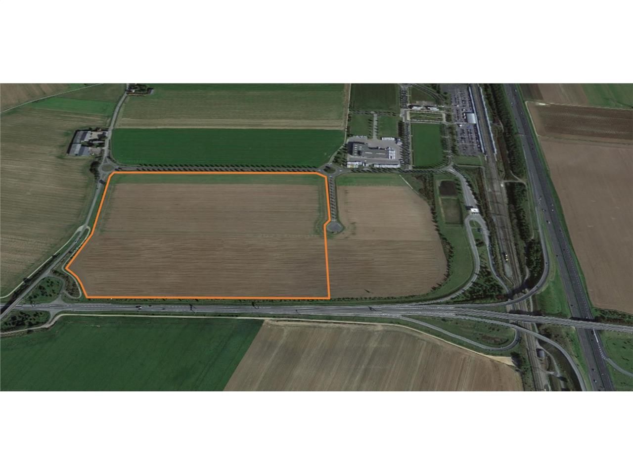 Au croisement des principaux axes autoroutiers A1