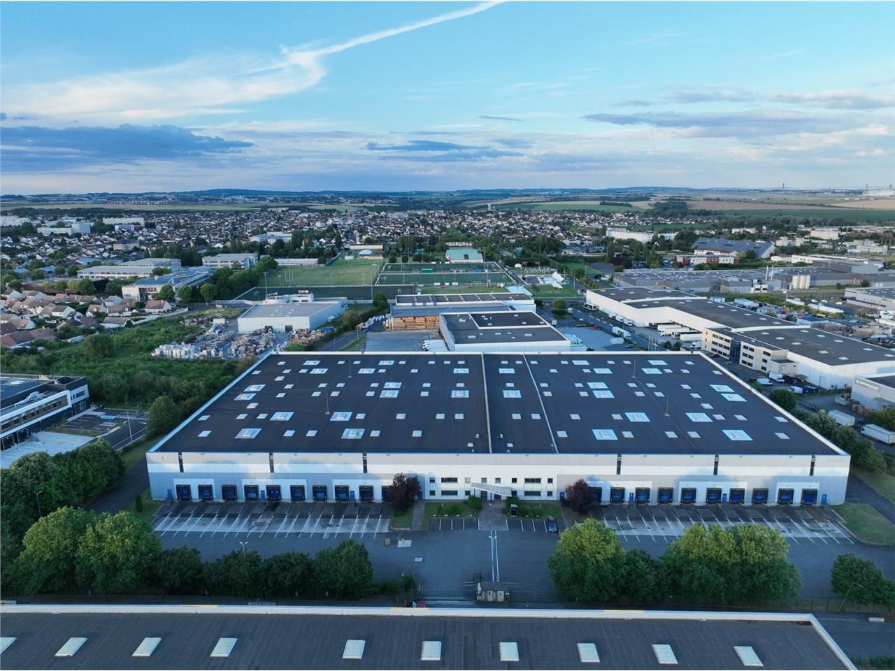 A 20 kms de Paris, CBRE vous propose à la locatio