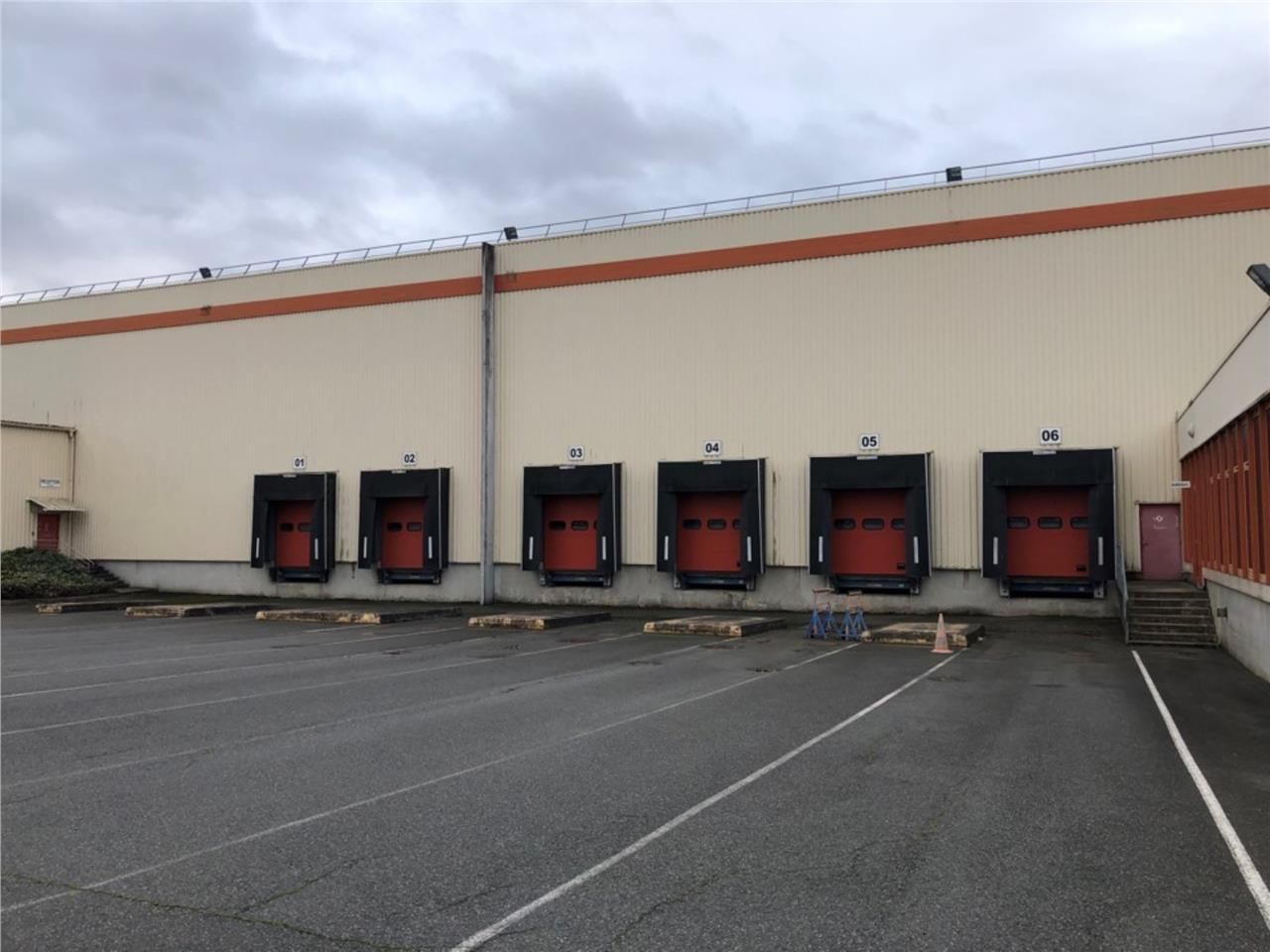 Situé en zone logistique de Mer dans le Loir-et-C