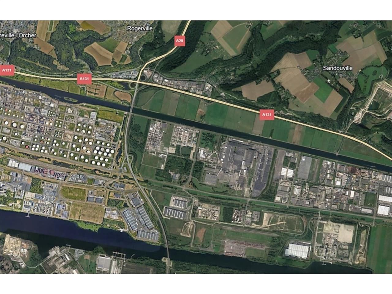 Au coeur du Grand Port Maritime du Havre, à 16 mi