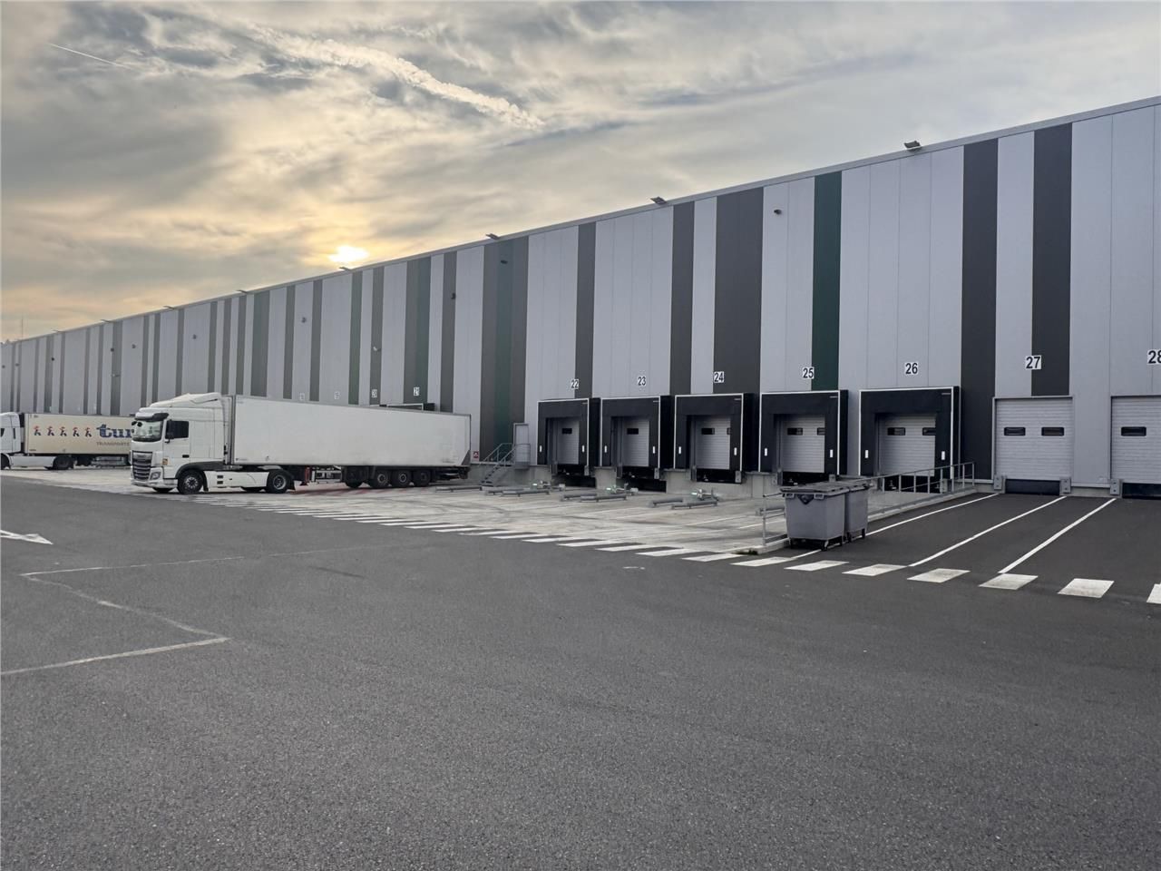 Aux portes de Paris, environ 20 km, CBRE vous pro