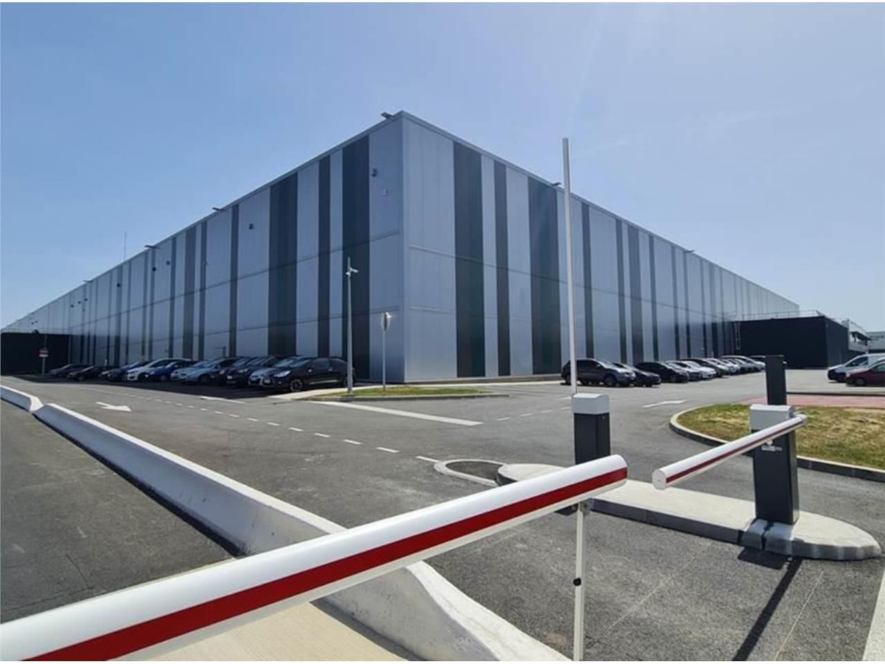 Aux portes de Paris, environ 20 km, CBRE vous pro