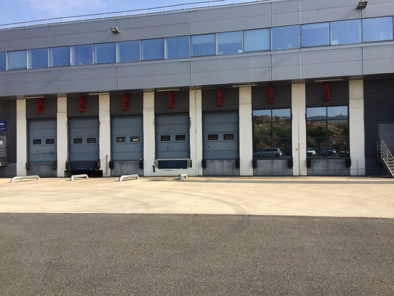 CBRE vous propose à la location, dans la Zone de