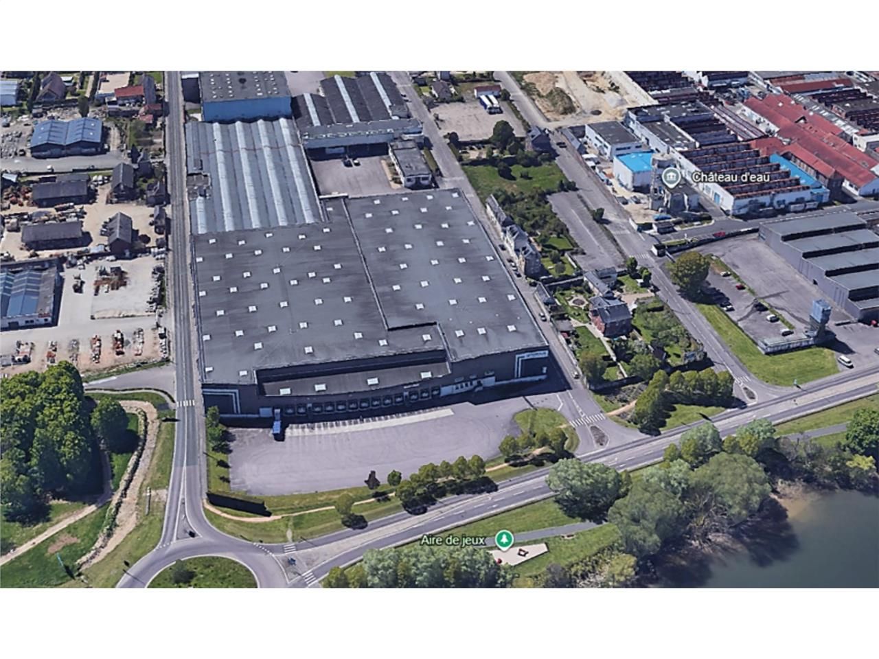 A proximité d'Elbeuf et à une trentaine de kilomè