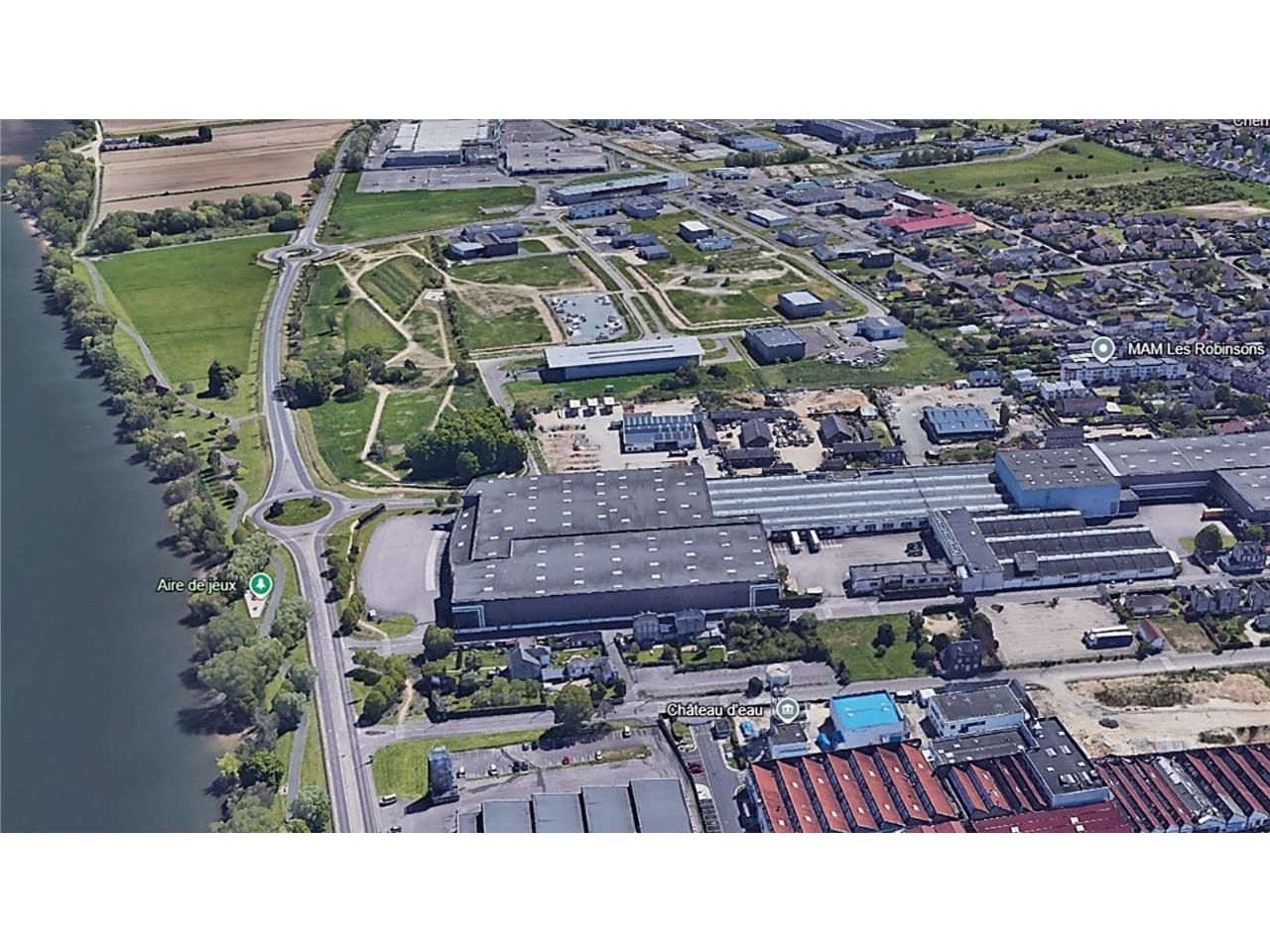 A proximité d'Elbeuf et à une trentaine de kilomè