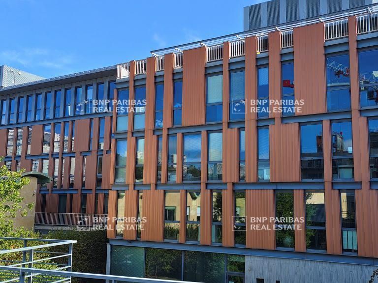 4247 m² pour ce bureaux en vente à Lyon