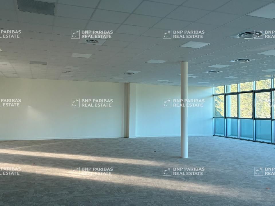 3506.82 m² pour ce bureaux en location à Aix-en-provence