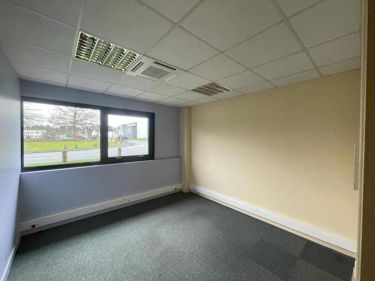 Location Bureaux 343 m² non divisibles 45800 Saint-jean-de-braye