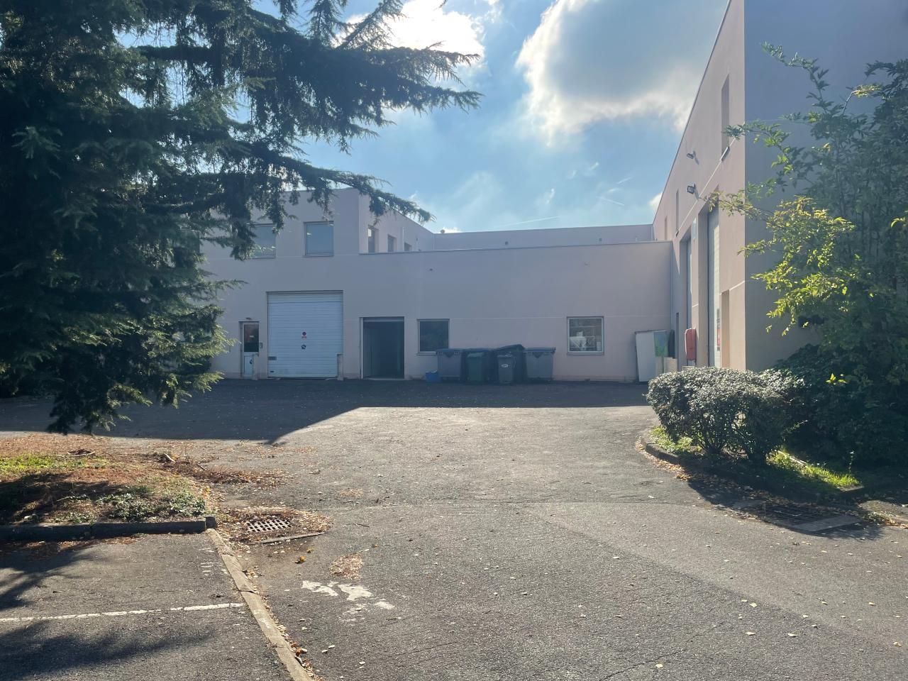 Location Activité 2763 m² non divisibles 92000 Nanterre