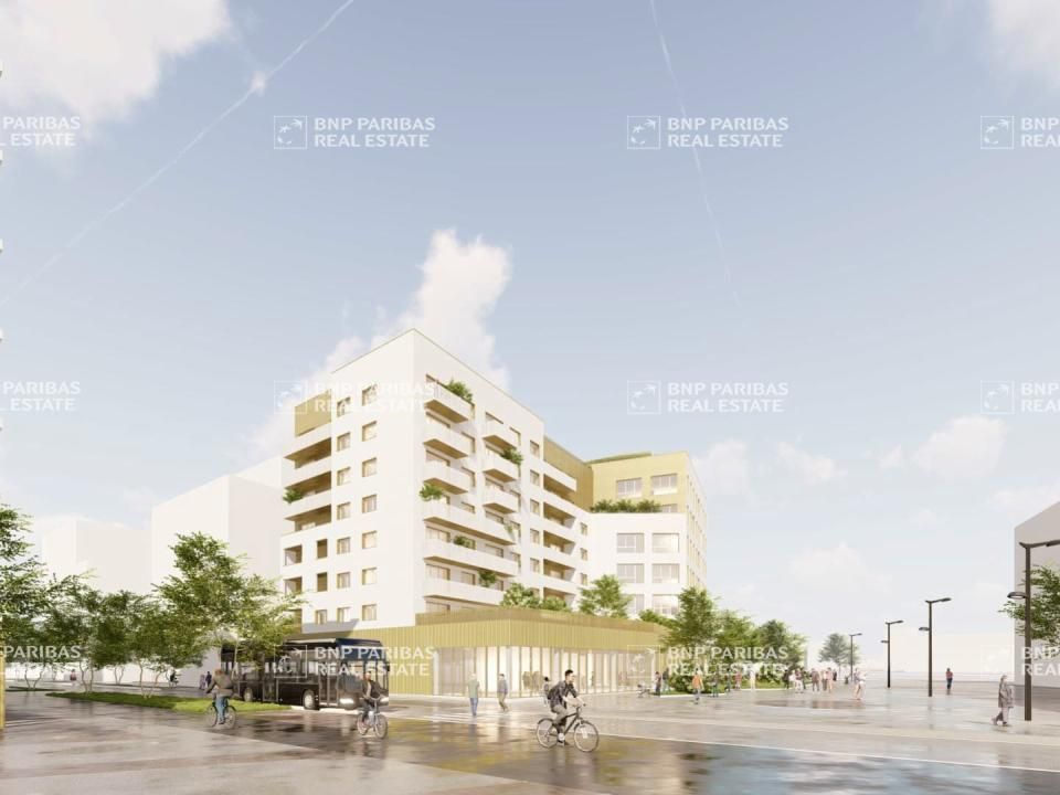 3559 m² pour ce bureaux en location à Fleury-les-aubrais