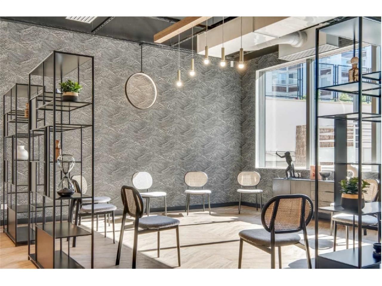 Aux portes de Paris, bénéficiant d'une adresse da