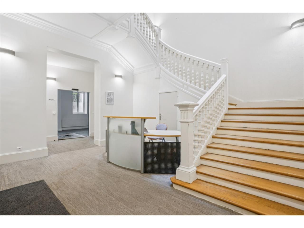 Alex Bolton vous propose en co-exclusivité, à la 