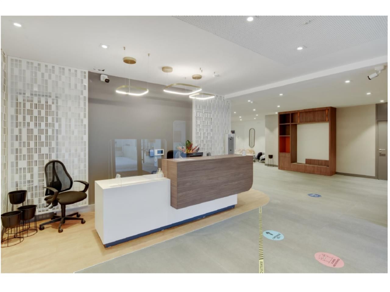 A proximité immédiate du Métro Ranelagh (ligne 9)