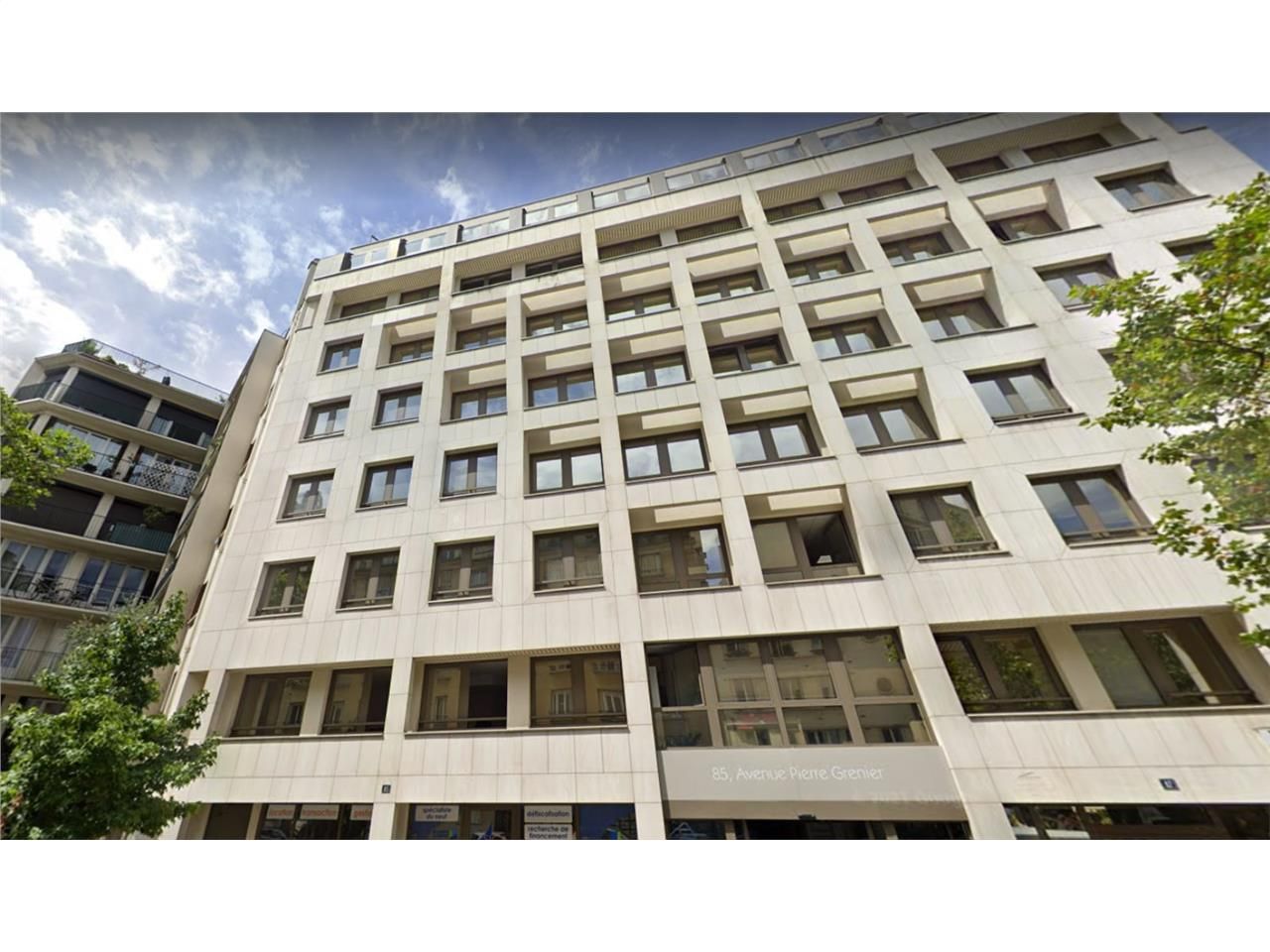 Idéalement situés aux portes de Paris et très pro