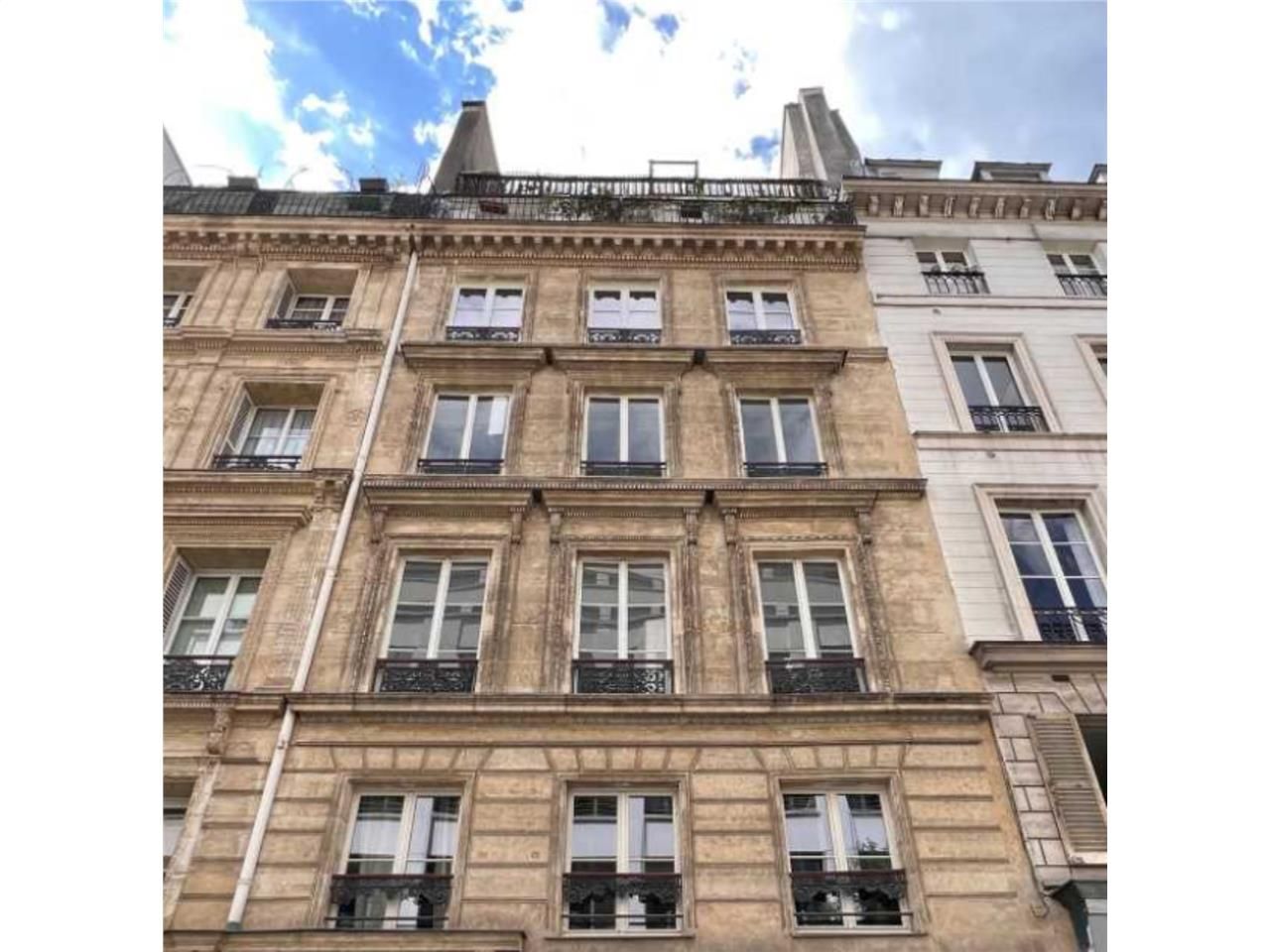 Alex Bolton vous propose, à proximité des Grands 