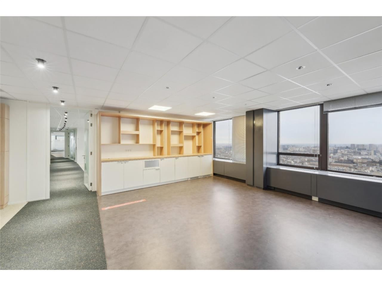 A toute proximité de la gare Montparnasse, Alex B