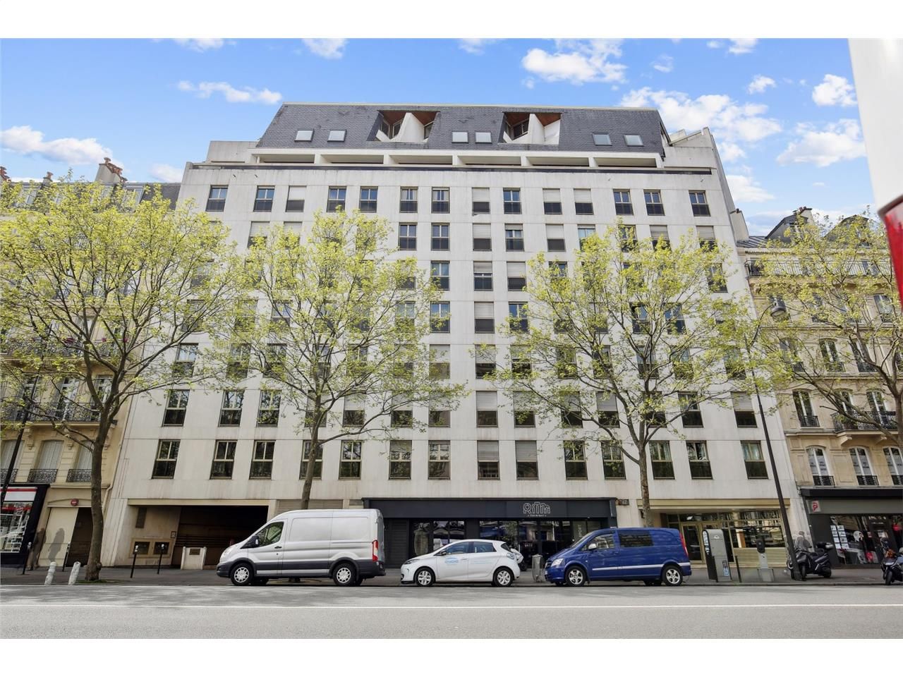 Alex Bolton vous propose à la vente, dans un imme