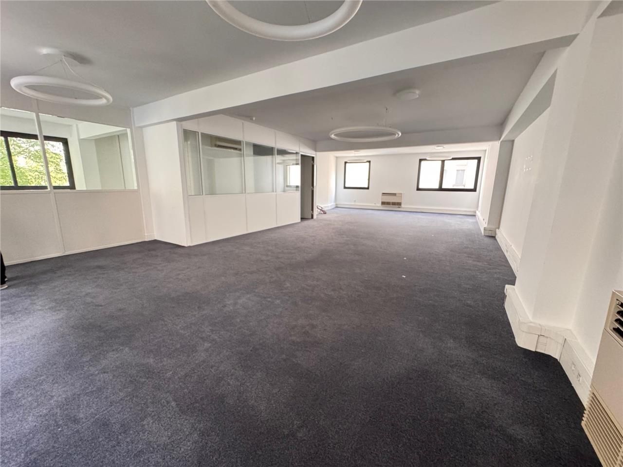 Dans un immeuble récent de bon standing situé à p