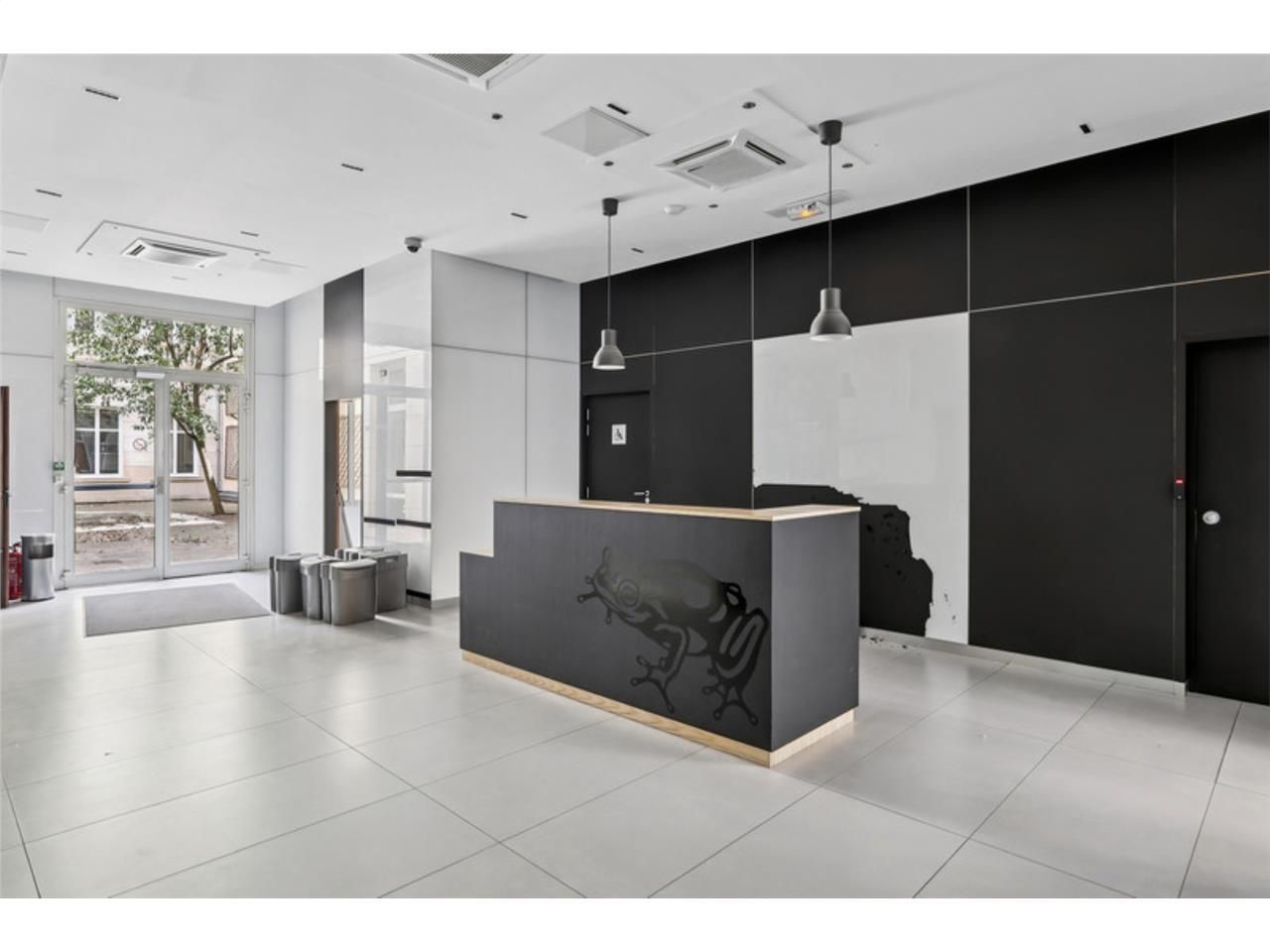 Alex Bolton vous propose un bel immeuble indépend